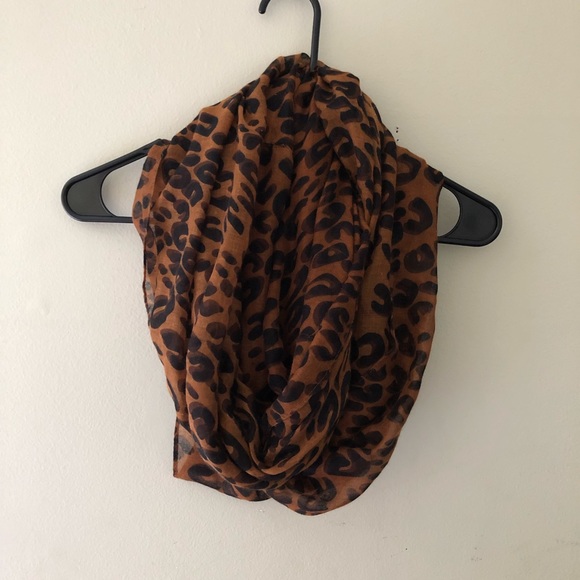 boutique Accessories - ๐๐ Infinity loop scarf ๐๐ boutique Accessories - ๐๐ Infinity loop scarf ๐๐